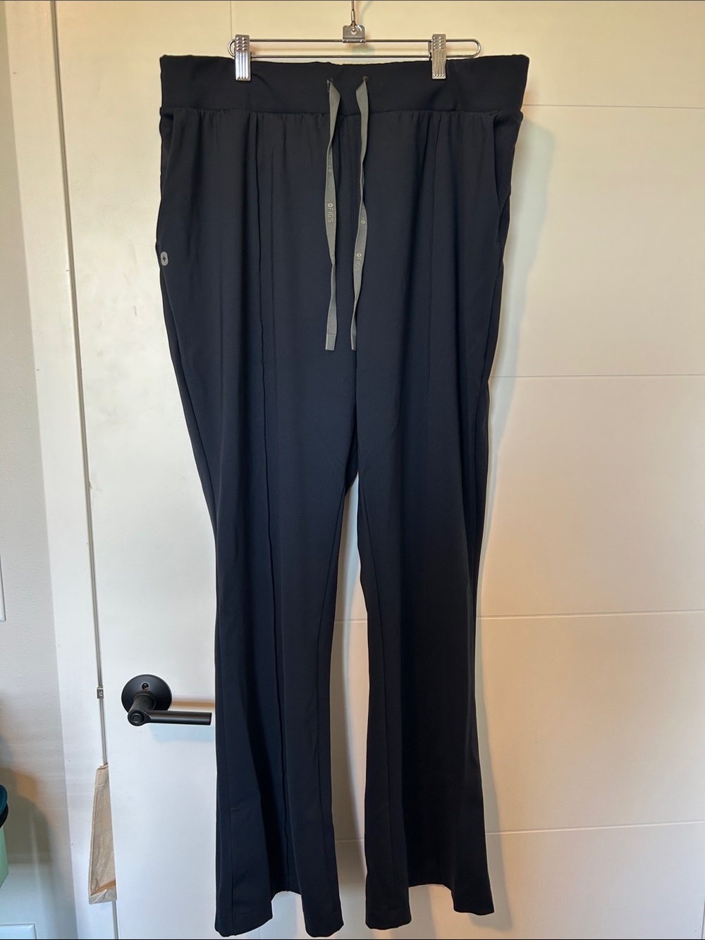 Figs Evanston High Wasted Flare Scrub Pants in Navy